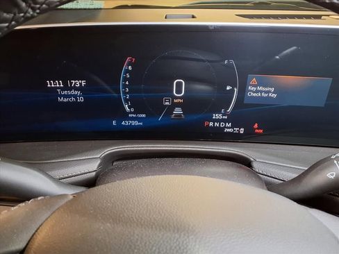 Certified 2024 Cadillac XT4 Premium Luxury image 9