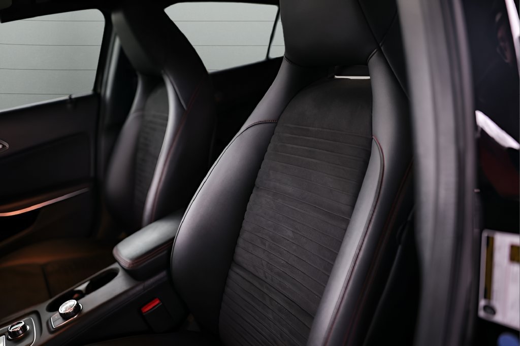 Used 2018 Mercedes-Benz GLA 45 AMG 4MATIC image 48