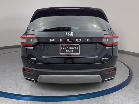 Used 2026 Honda Pilot Elite image 6