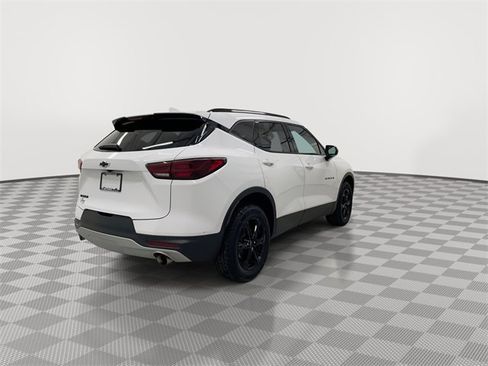 Certified 2024 Chevrolet Blazer LT w/ Convenience Package image 10