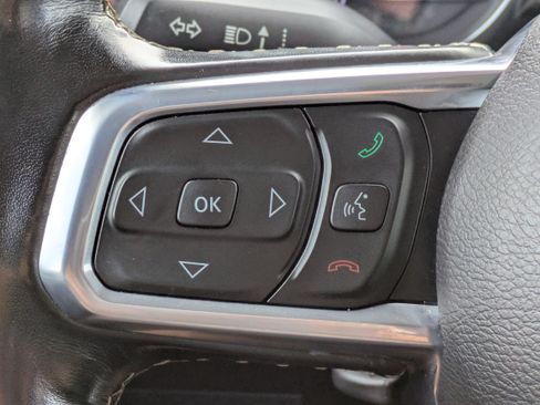 Used 2020 Jeep Gladiator Overland AWD/4WD image 19