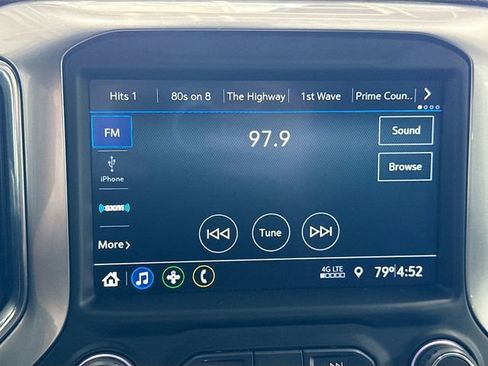 Used 2022 Chevrolet Silverado 2500 LT w/ Midnight Edition AWD/4WD image 15