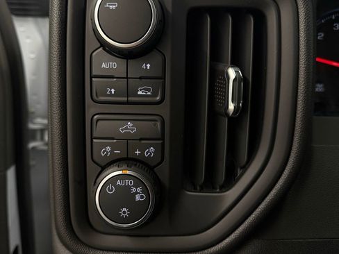 Used 2025 Chevrolet Silverado 1500 W/T w/ WT Value Package image 15