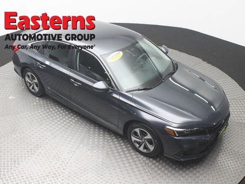 Used 2023 Honda Civic LX image 3