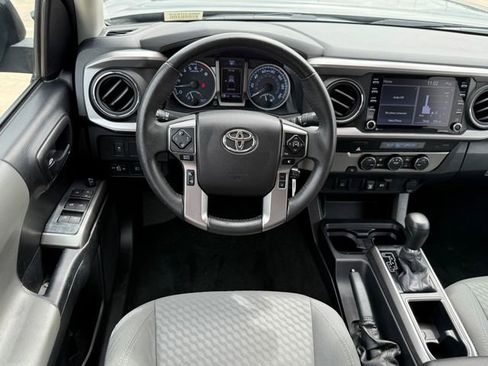 Used 2021 Toyota Tacoma SR5 RWD image 23