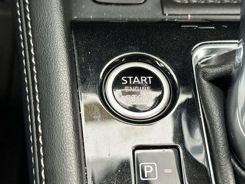 Used 2024 Nissan Kicks SV image 24