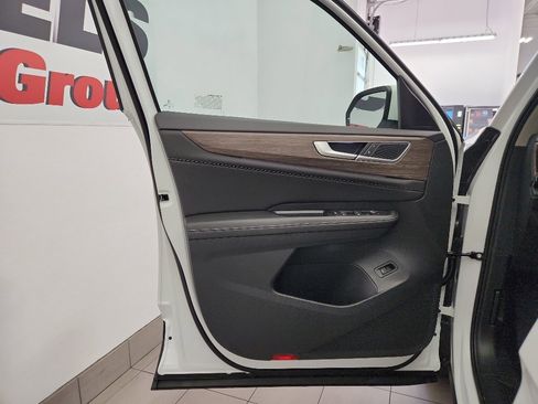New 2026 Volkswagen Atlas SEL AWD/4WD image 8