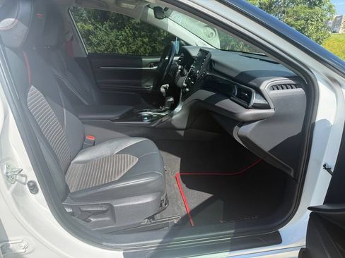 Used 2022 Toyota Camry TRD w/ TRD Package w/JBL Audio FWD image 17
