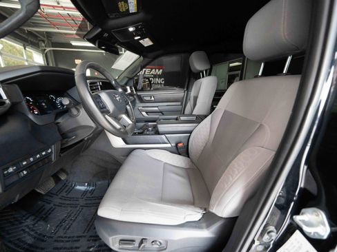 Used 2025 Toyota Tundra SR5 w/ SR5 Convenience Package image 9