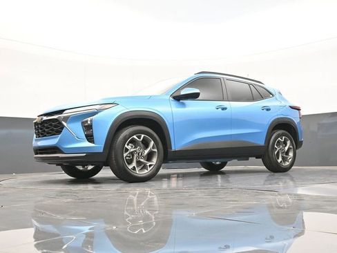 New 2026 Chevrolet Trax LT w/ Driver Confidence Package FWD image 52