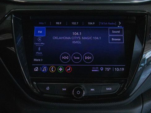 Used 2022 Chevrolet TrailBlazer LT w/ Convenience Package FWD image 8