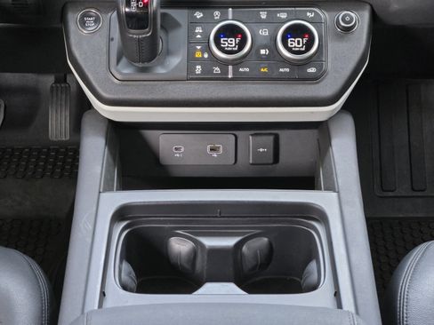 Used 2023 Land Rover Defender 110 S AWD/4WD image 16