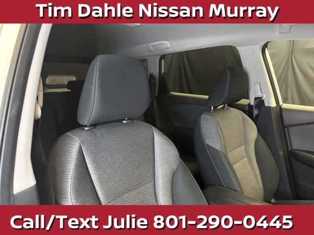 Used 2022 Nissan Rogue SV AWD/4WD image 16