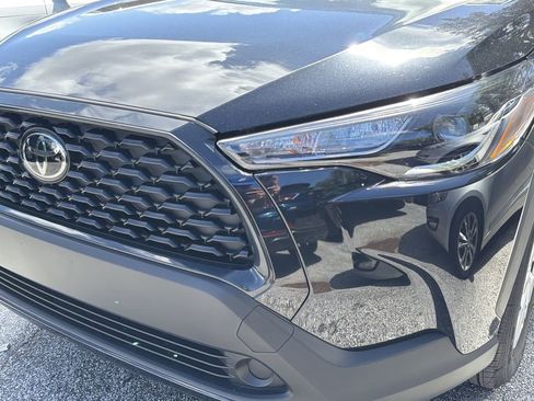 Used 2025 Toyota Corolla Cross L FWD image 4