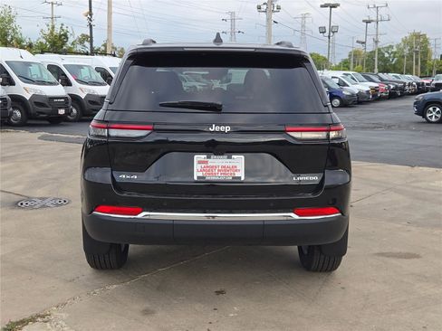 New 2025 Jeep Grand Cherokee Laredo w/ Luxury Tech Group I image 15
