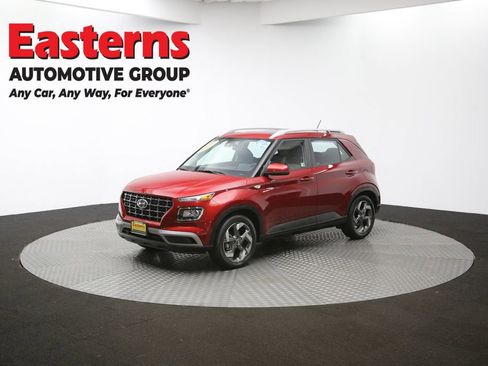 Used 2024 Hyundai Venue SEL image 56