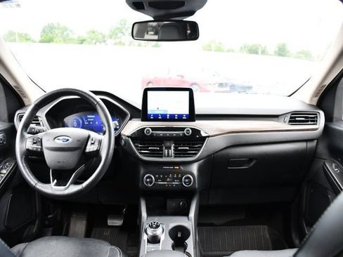 Used 2020 Ford Escape Titanium AWD/4WD image 21