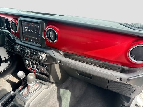 Used 2022 Jeep Gladiator Rubicon AWD/4WD image 32
