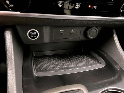 Used 2023 Nissan Rogue S AWD/4WD image 26