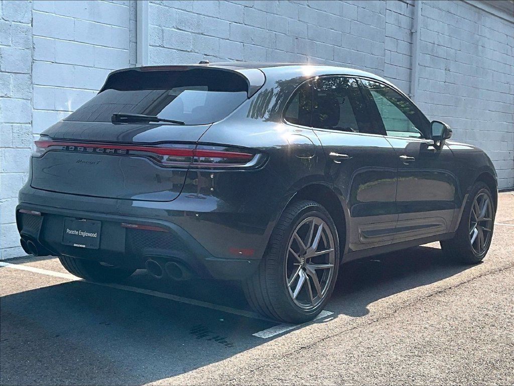 Certified 2023 Porsche Macan Turbo AWD/4WD image 17