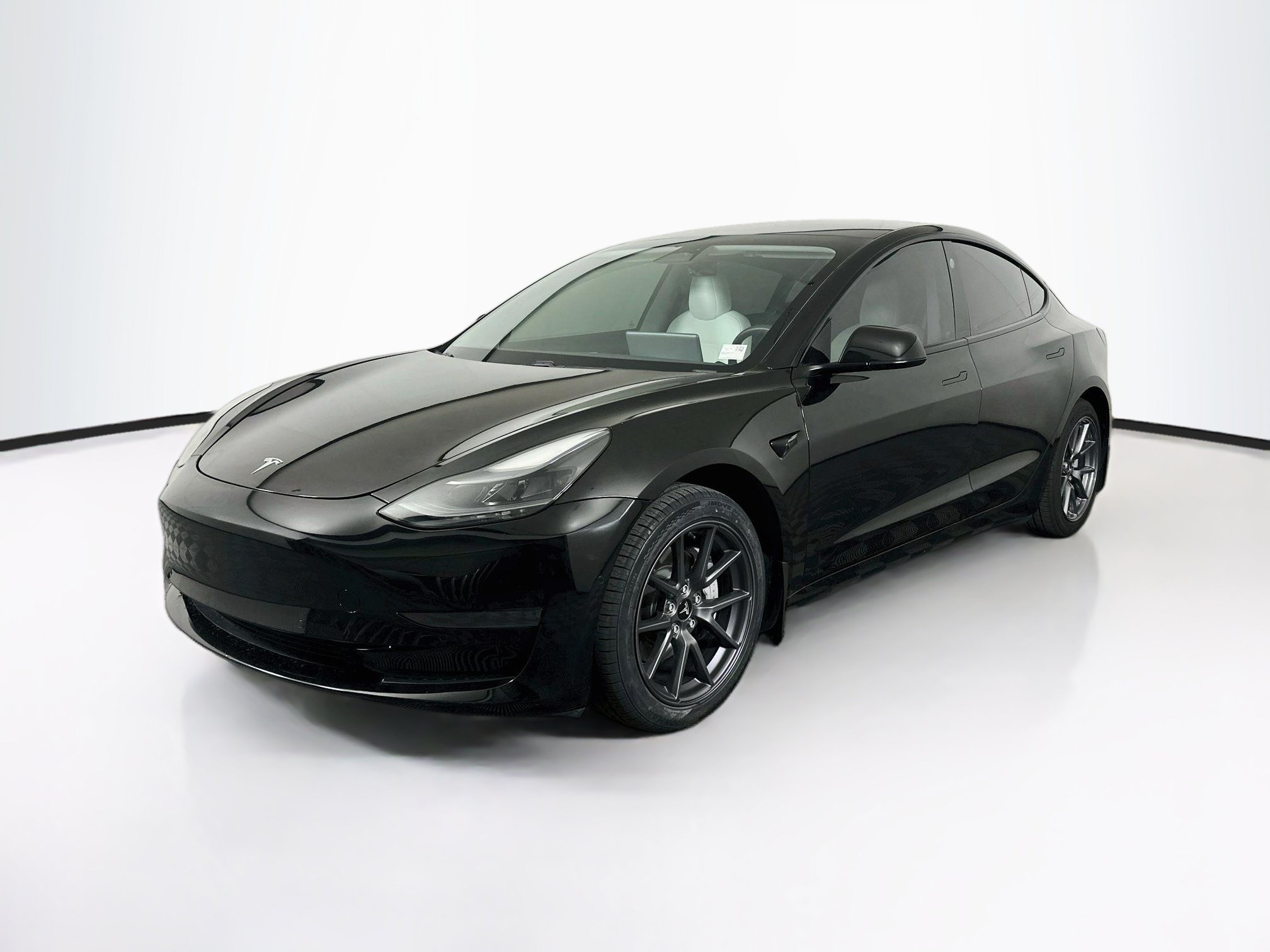 Used 2021 Tesla Model 3 Standard Range Plus RWD image 3