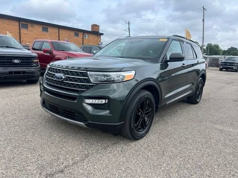 Certified 2024 Ford Explorer XLT w/ Equipment Group 202A AWD/4WD image 28