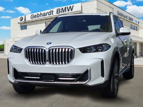 New 2026 BMW X5 xDrive50e AWD/4WD image 3