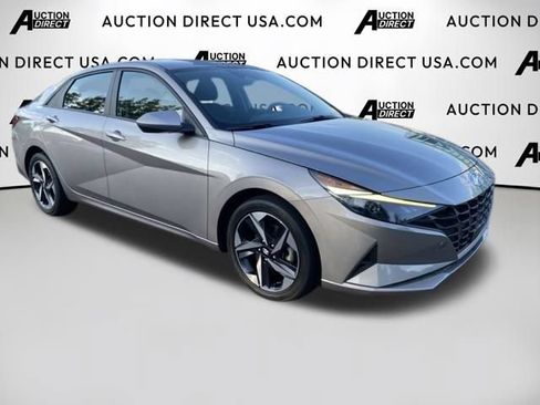 Used 2023 Hyundai Elantra SEL w/ Convenience Package FWD image 25