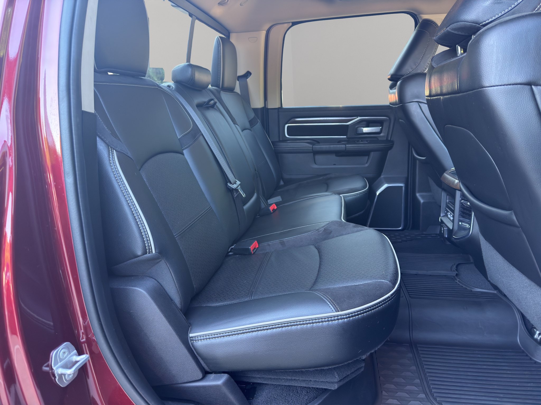 Used 2022 RAM 3500 Laramie AWD/4WD image 18