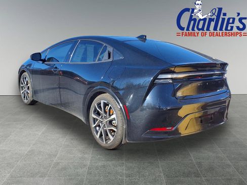 Used 2024 Toyota Prius Prime XSE image 4