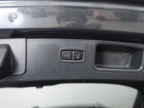 Used 2024 Porsche Macan GTS AWD/4WD image 41