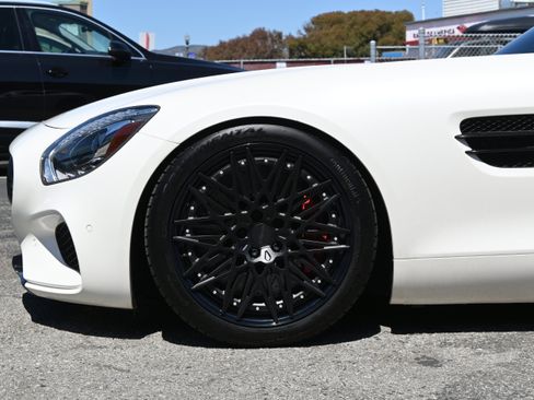 Used 2016 Mercedes-Benz AMG GT S image 23