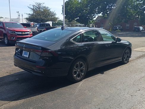 Certified 2023 Honda Accord EX image 3
