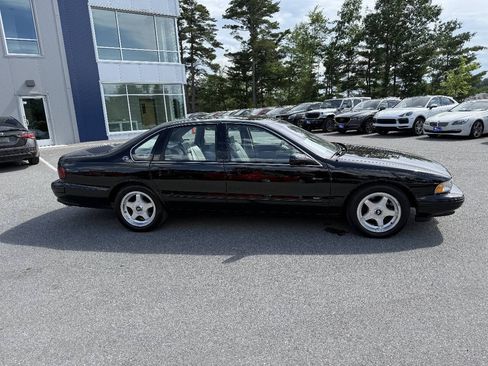 Used 1996 Chevrolet Impala SS RWD image 4