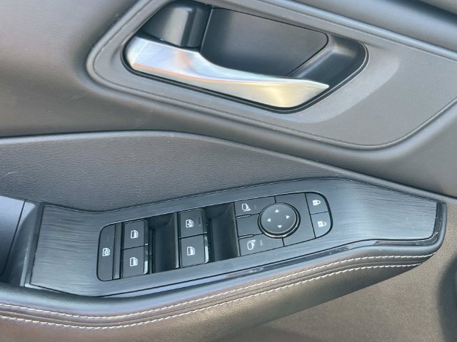 Used 2024 Nissan Rogue SV FWD image 28
