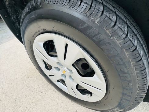 Used 2019 Chevrolet Trax LS w/ Tint and Cruise Package FWD image 25