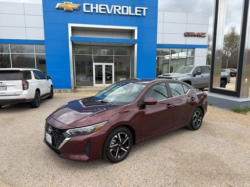 Used 2025 Nissan Sentra SV image 11