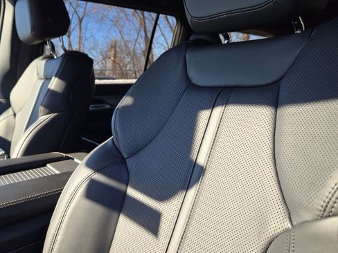 New 2026 Jeep Grand Wagoneer w/ HD Trailer Tow Package image 26