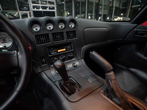 Used 1997 Dodge Viper GTS RWD image 16