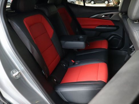 Used 2025 Chevrolet Equinox EV RS image 33