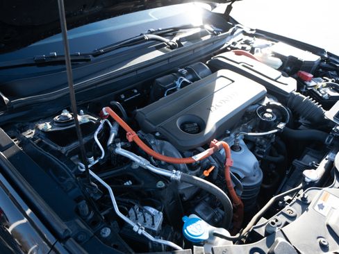 Used 2024 Honda Accord Sport image 31