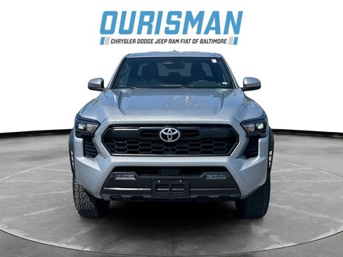 Used 2024 Toyota Tacoma TRD Off-Road AWD/4WD image 8