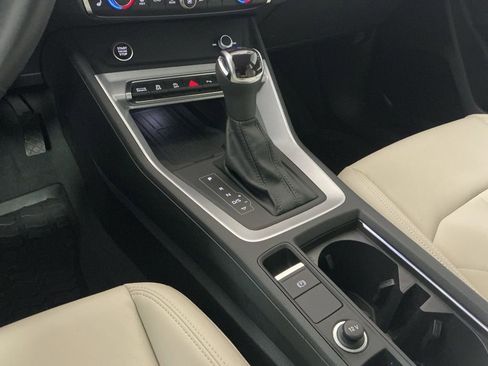 Used 2024 Audi Q3 2.0T Premium image 13