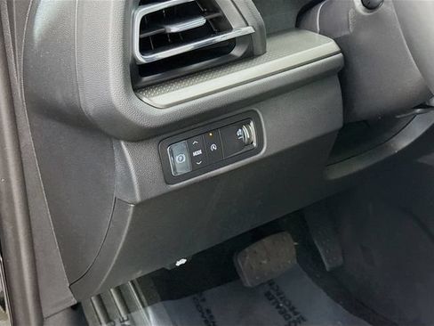 New 2026 Chevrolet Traverse LT w/ Midnight/Sport Edition FWD image 12