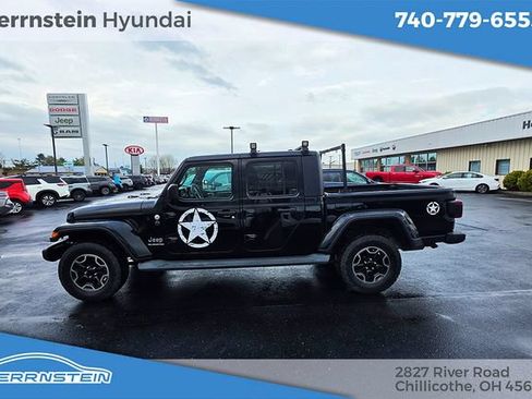 Used 2020 Jeep Gladiator Overland AWD/4WD image 4
