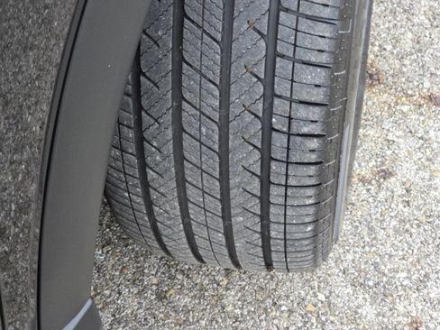 Used 2025 Honda Pilot Black Edition image 12