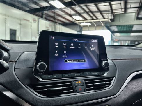 Used 2022 Nissan Altima 2.0 SR FWD image 33