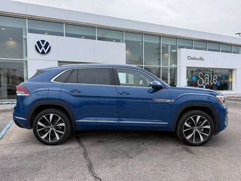 Used 2025 Volkswagen Atlas Cross Sport SEL Premium R-Line image 7