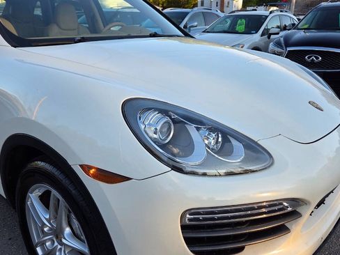 Used 2012 Porsche Cayenne S AWD/4WD image 22