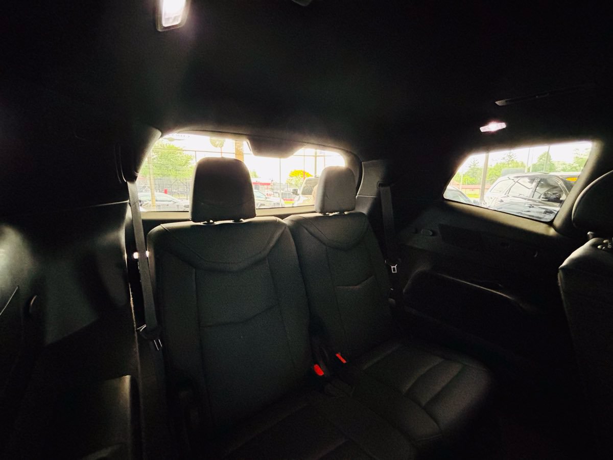 Used 2024 Cadillac XT6 Premium Luxury w/ Technology Package FWD image 41
